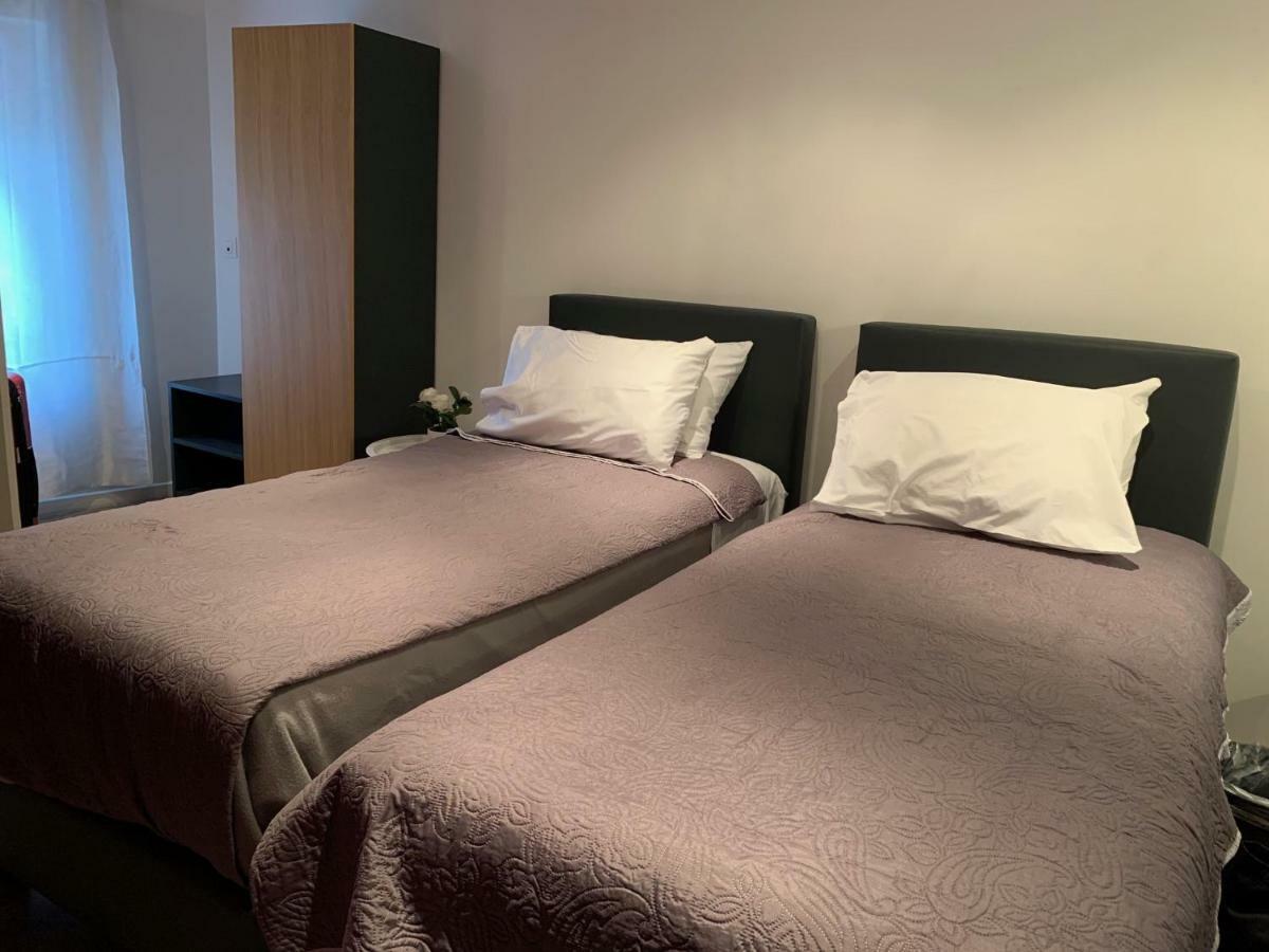 Hotel Hovi De La Mairie オーベルヴィリエ エクステリア 写真