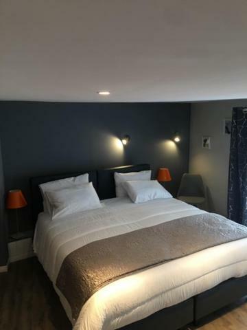 Hotel Hovi De La Mairie オーベルヴィリエ エクステリア 写真